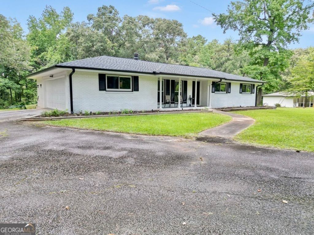 Photo of 205 Elliott Road, McDonough, GA 30252 (MLS # 10657305)