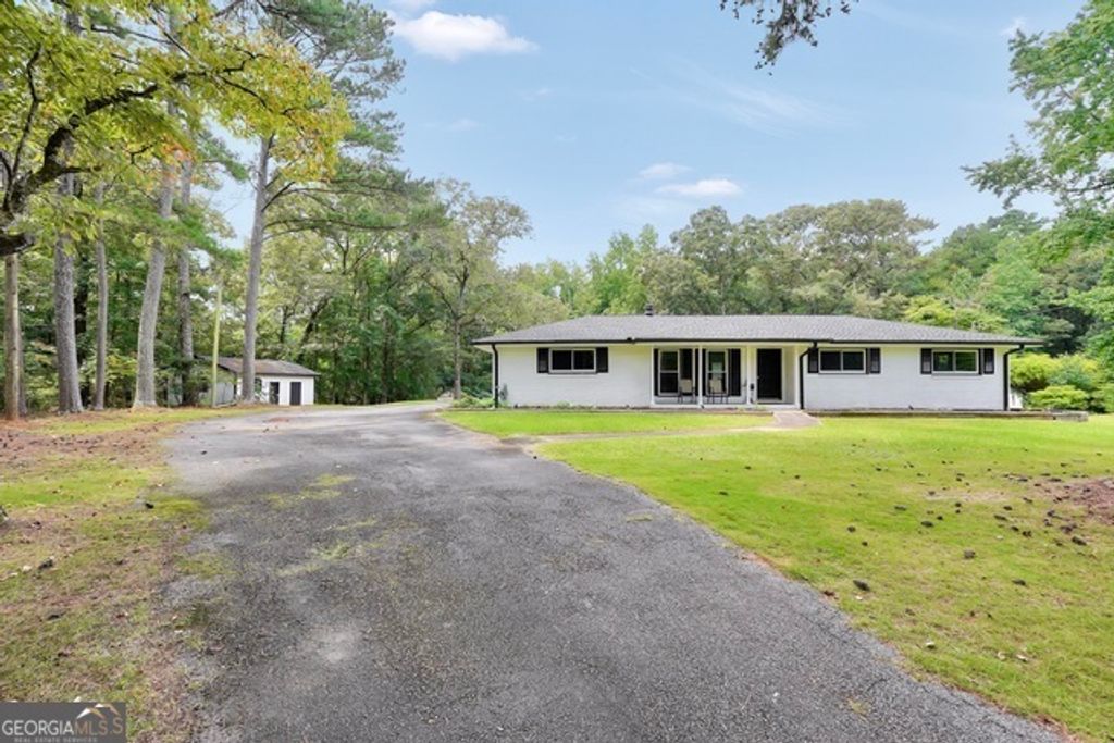 Photo of 205 Elliott Road, McDonough, GA 30252 (MLS # 10657305)