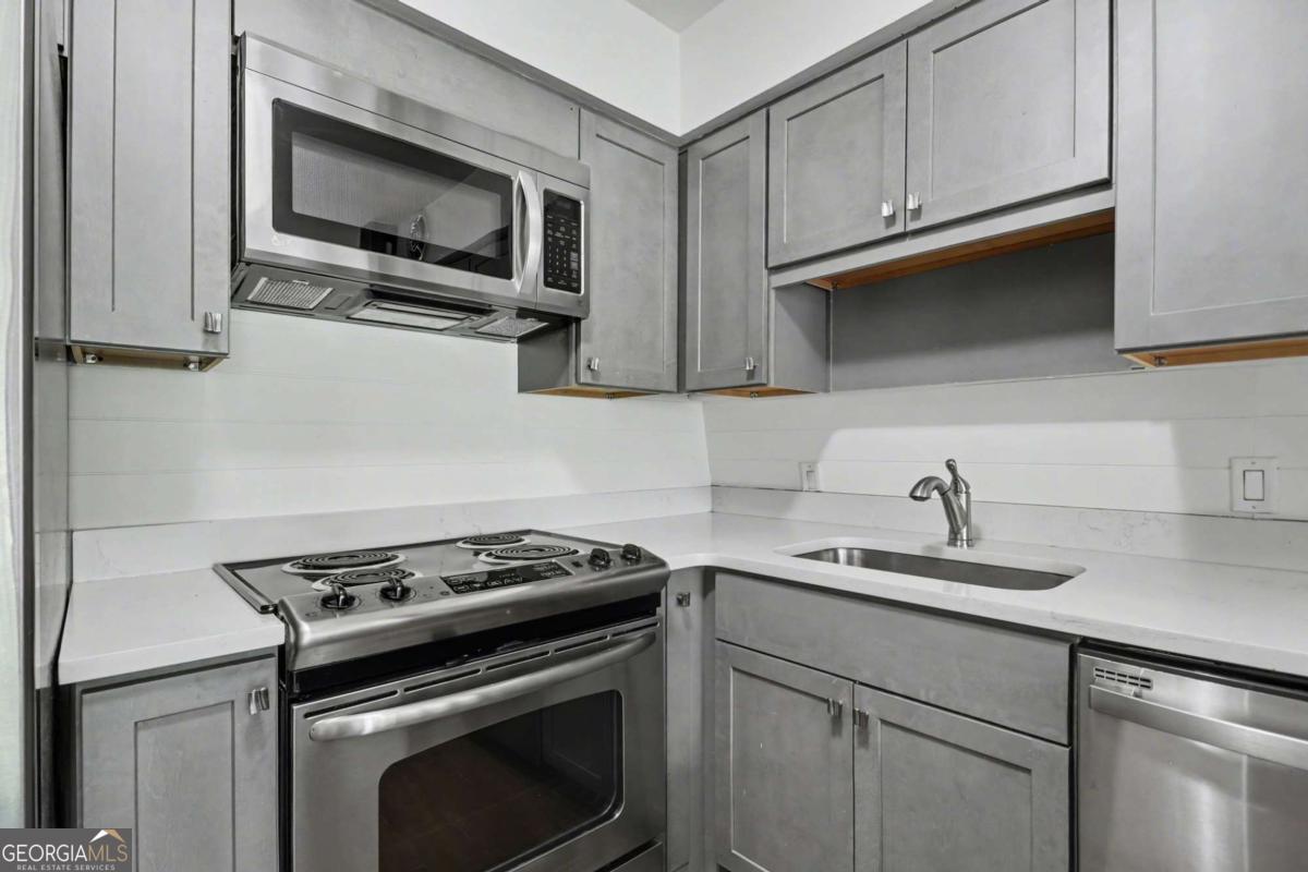 3200 Rim Cove DR 172