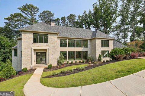 Photo of 825 Kenry Court, Atlanta, GA 30342 (MLS # 10656058)