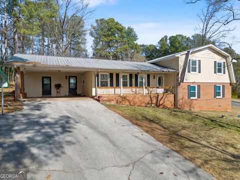 Photo of 301 Briarwood Drive, Calhoun, GA 30701 (MLS # 10683879)