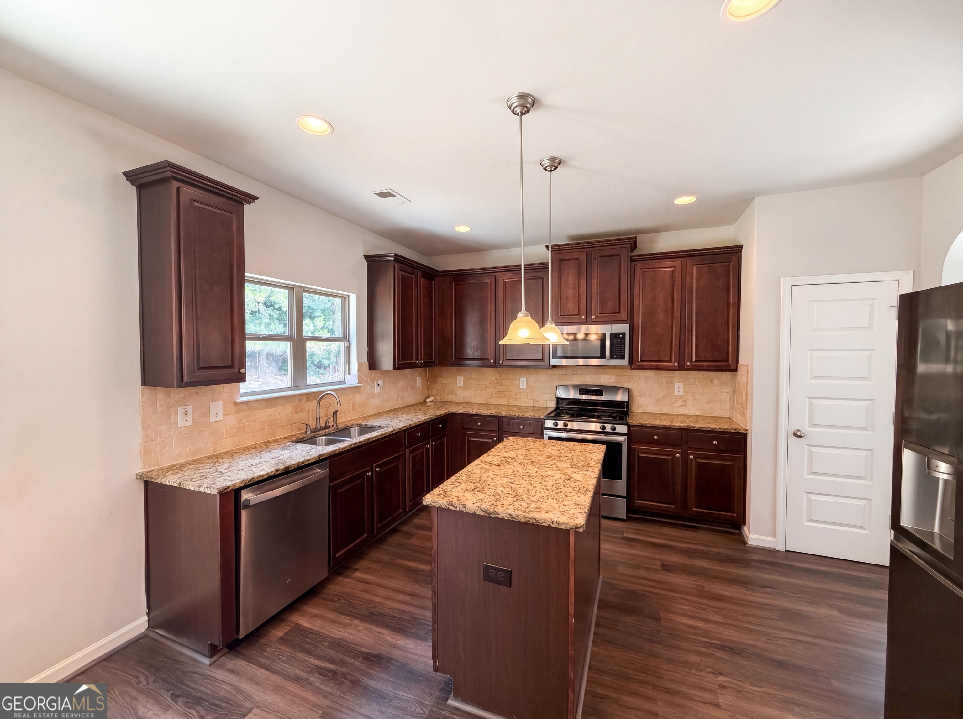 2182 Apple Orchard WAY
