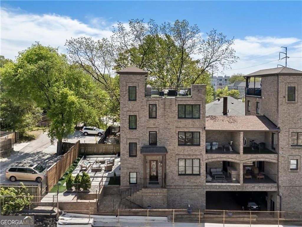 Photo of 631 Boulevard NE, Atlanta, GA 30308 (MLS # 10684157)