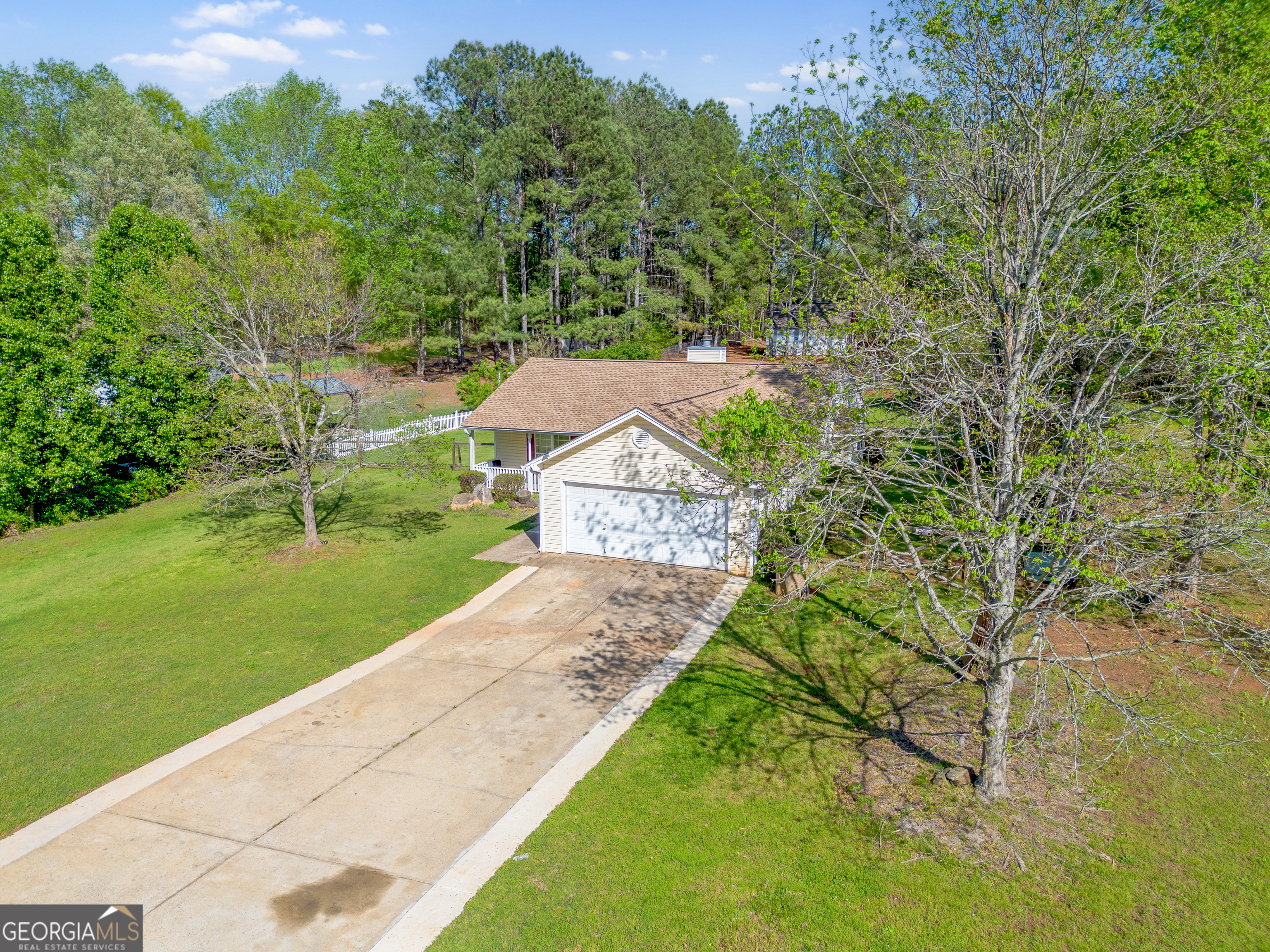 1109 Ravenwood DR