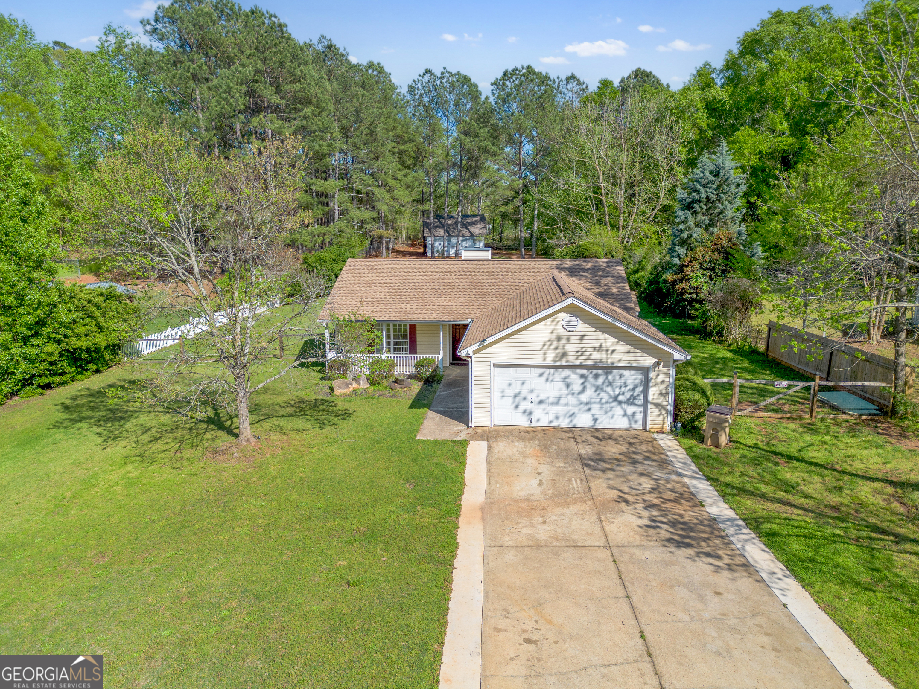 1109 Ravenwood DR