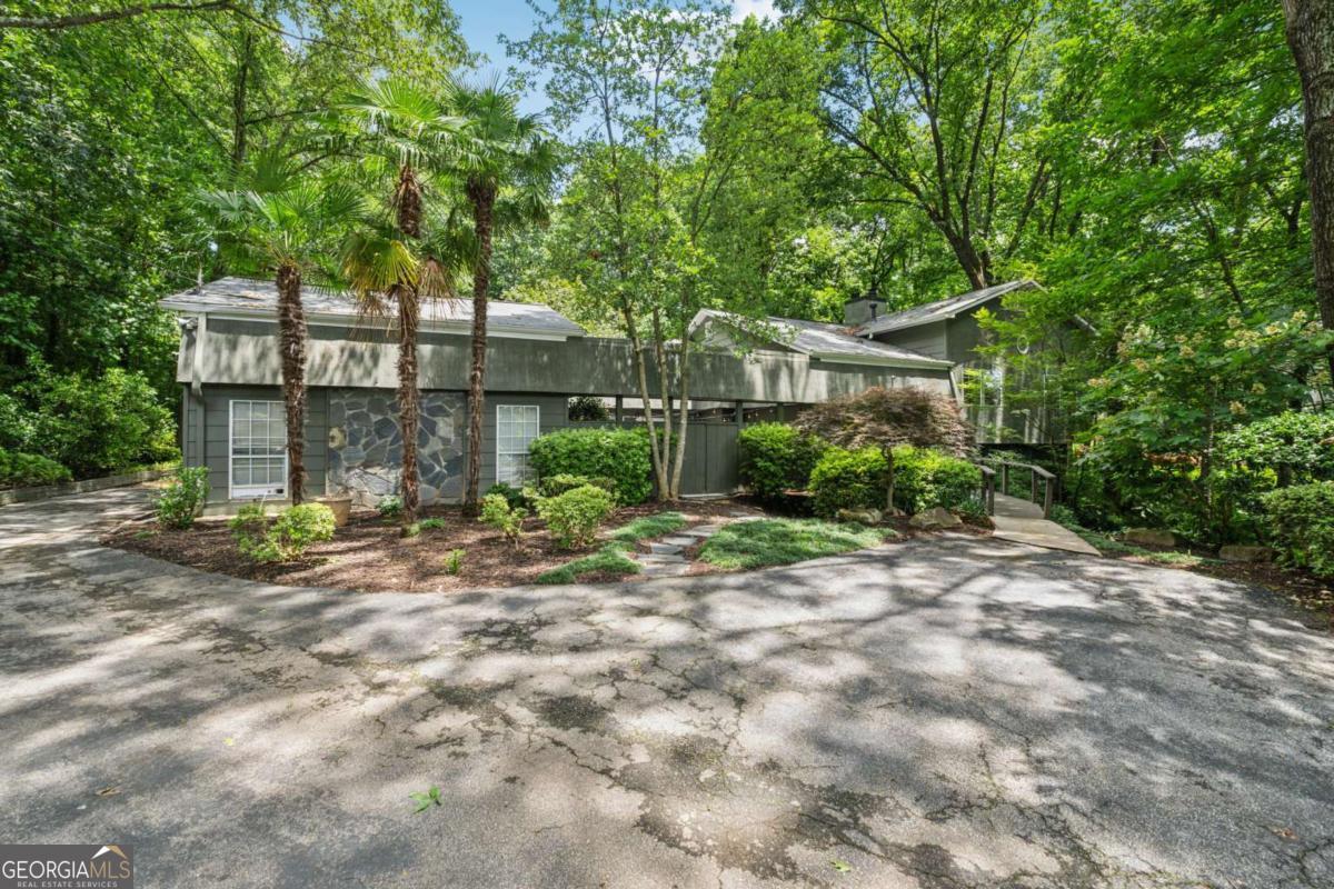 285 Glen Lake DR