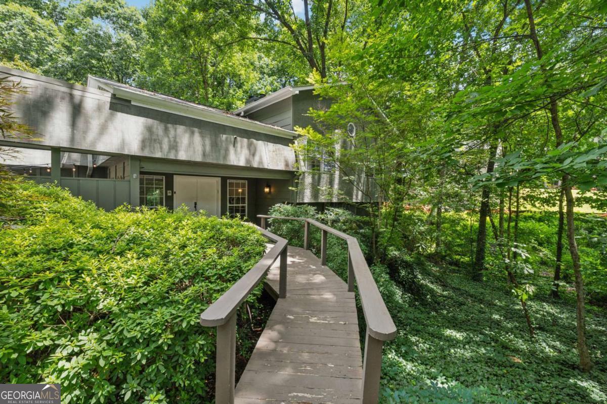 285 Glen Lake DR