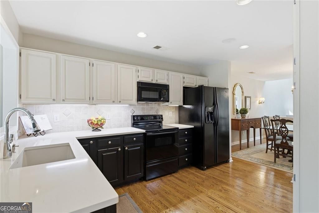 4133 Fawn CT
