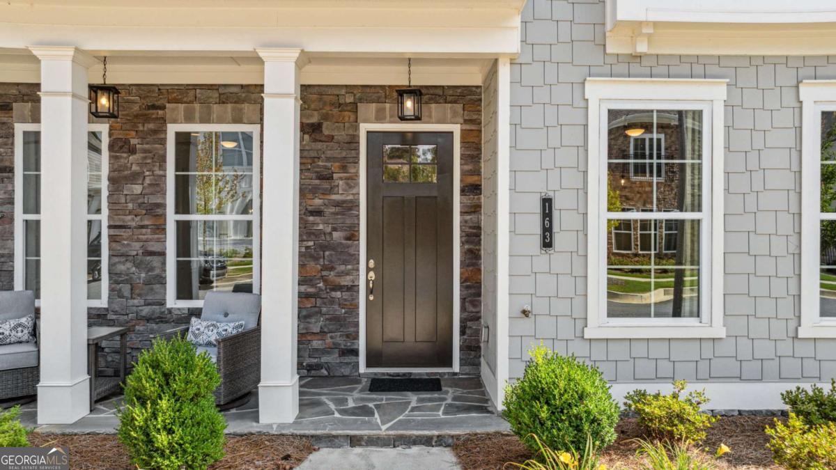 163 Kingwood DR