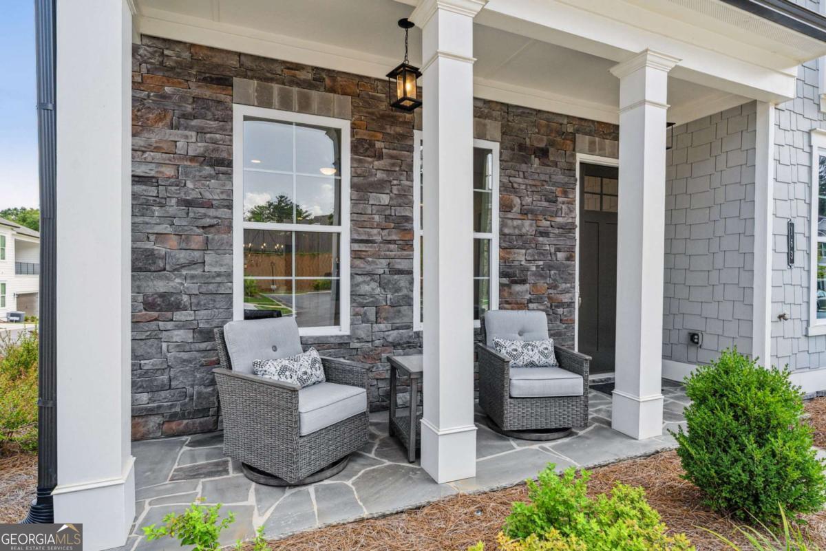 163 Kingwood DR