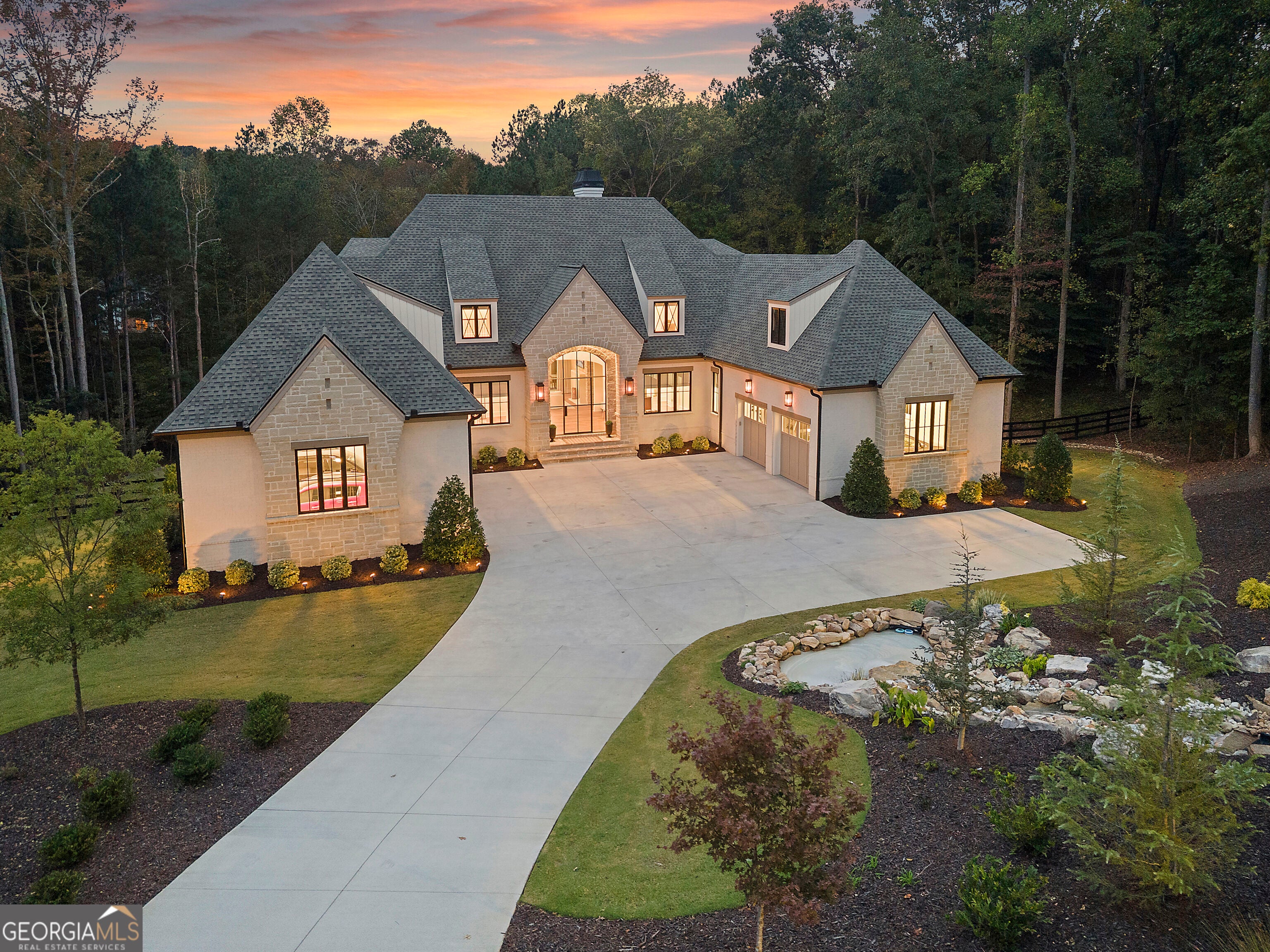 10235 Cedar Ridge DR