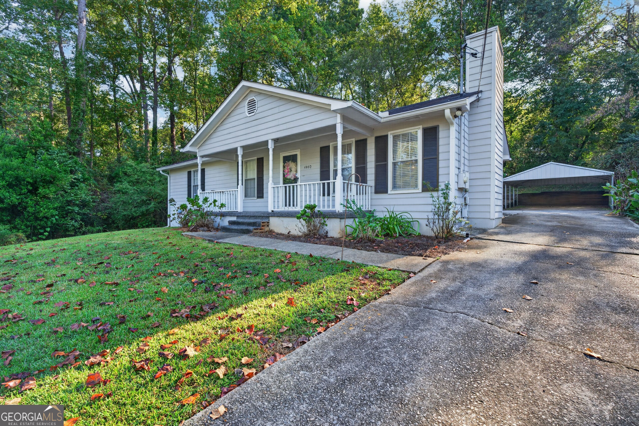 4440 Bon Ayer CIR