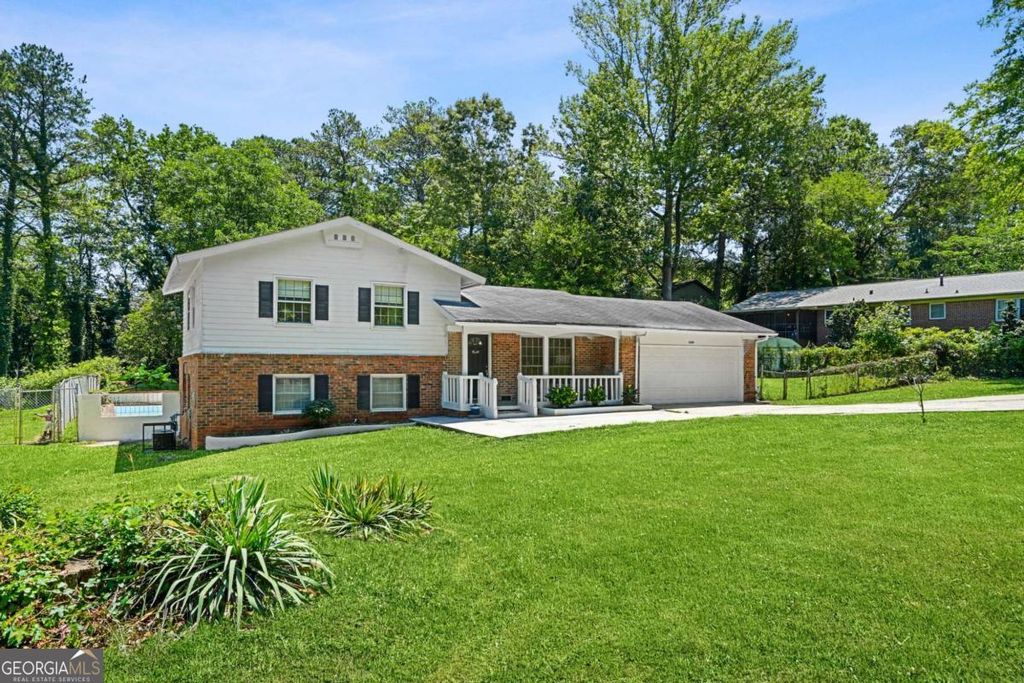 Photo of 1268 S. Indian Creek DR, Stone Mountain, GA 30083 (MLS # 10780612)