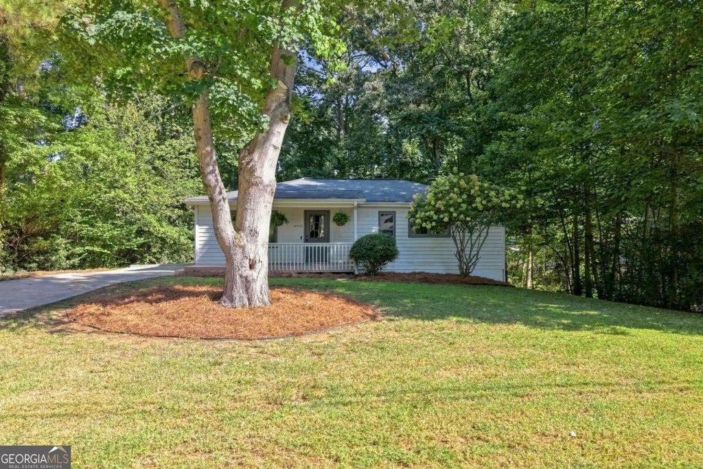 Photo of 4925 Oak Grove Drive, Cumming, GA 30040 (MLS # 10838483)