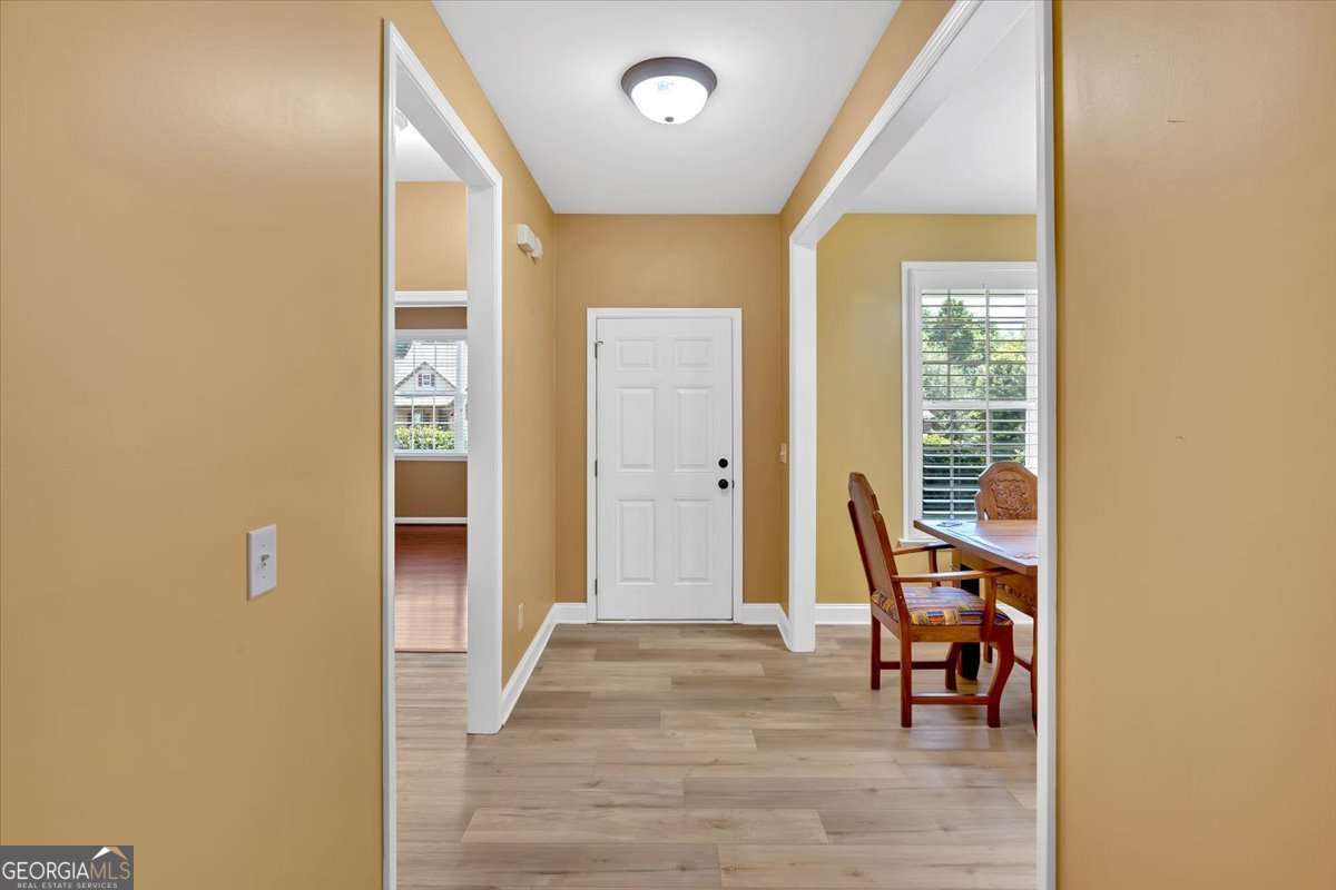 125 Thornwood DR SW