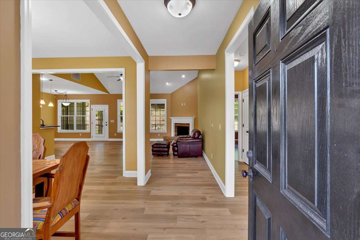 125 Thornwood DR SW