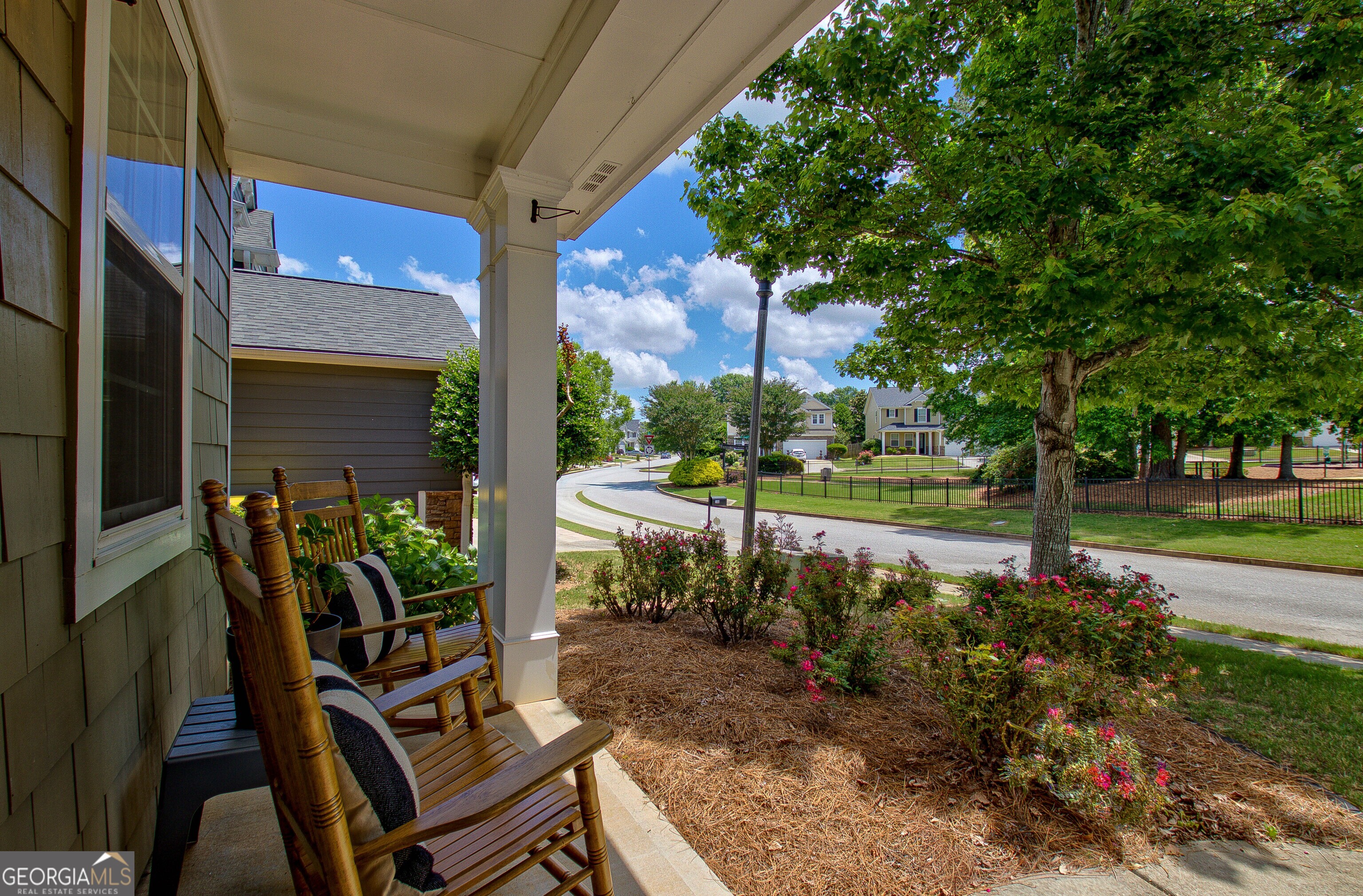 102 Maple Hill DR