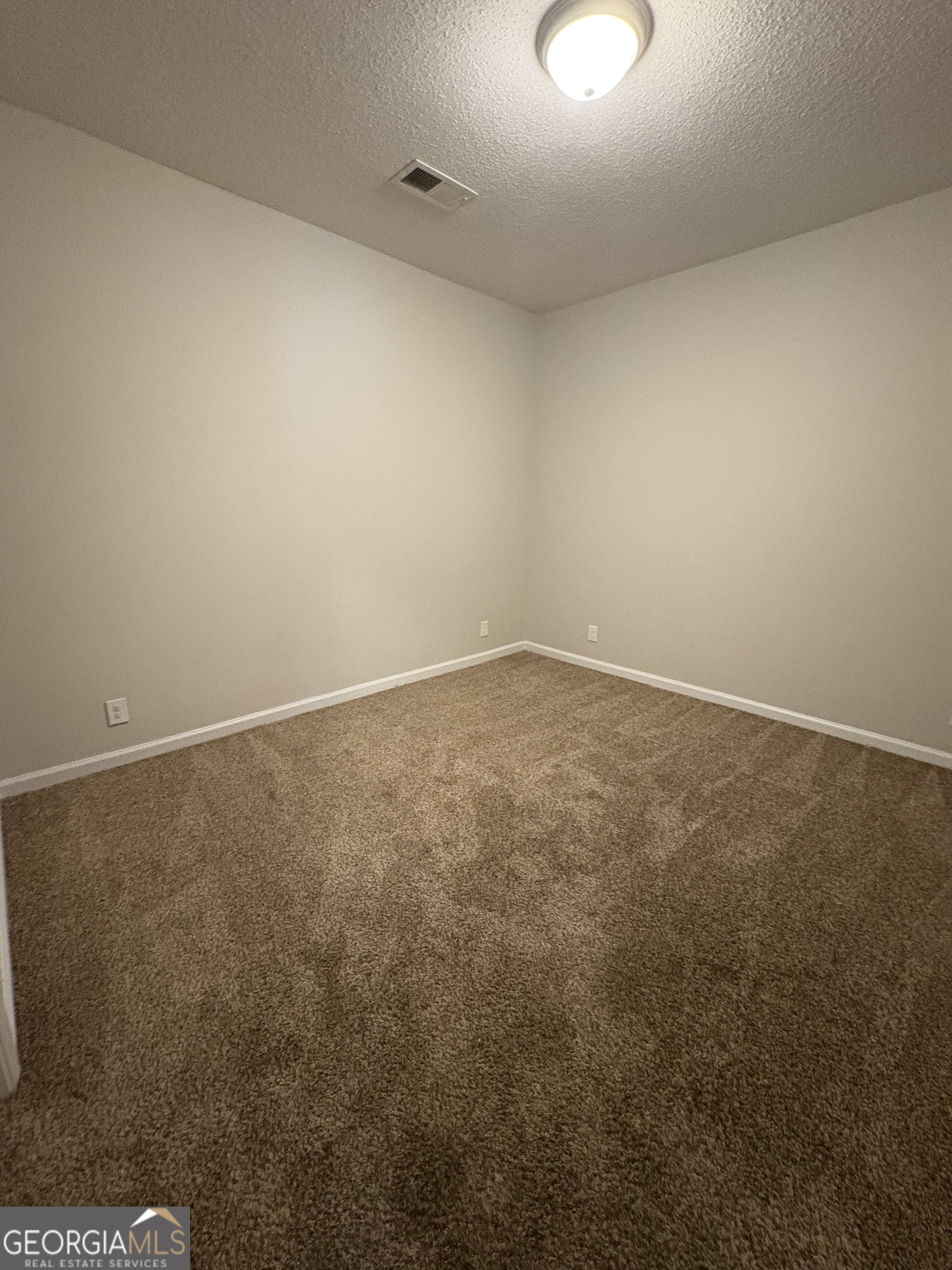 2 bedroom, 2 bath apartment. It is approximately 1,000 square feet. Close to shopping and transportation. Minutes from Central Georgia Technical College and Georgia Military College. NO PETS. We run a credit, criminal and eviction report. This unit will be available on September 22, 2025. For more information call Property Manager at 229-340-9704. **Colors/layout are similar but may vary to each unit.