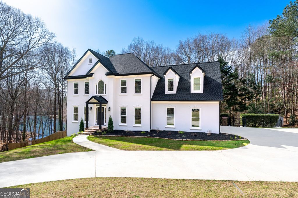 Photo of 6005 Bateau Drive, Flowery Branch, GA 30542 (MLS # 10674424)