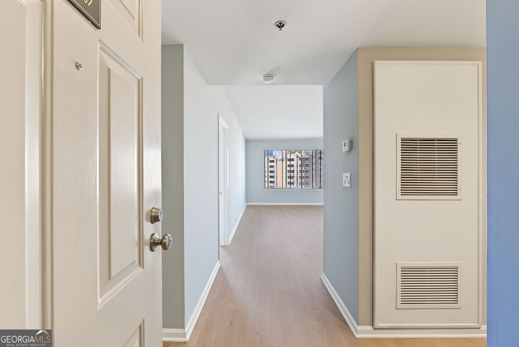 Photo of 3481 Lakeside Drive NE #2107, Atlanta, GA 30326 (MLS # 10875576)