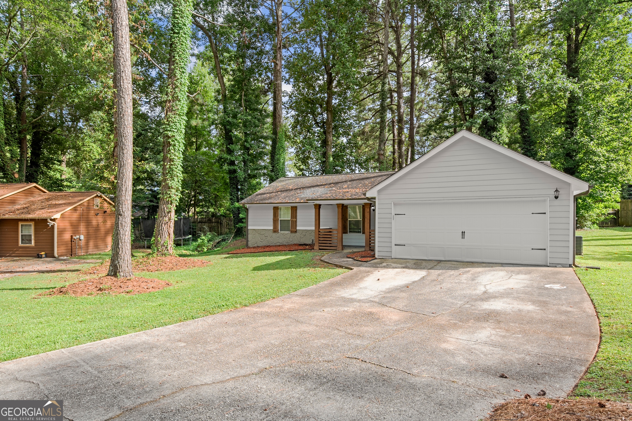 9053 Franklin CT