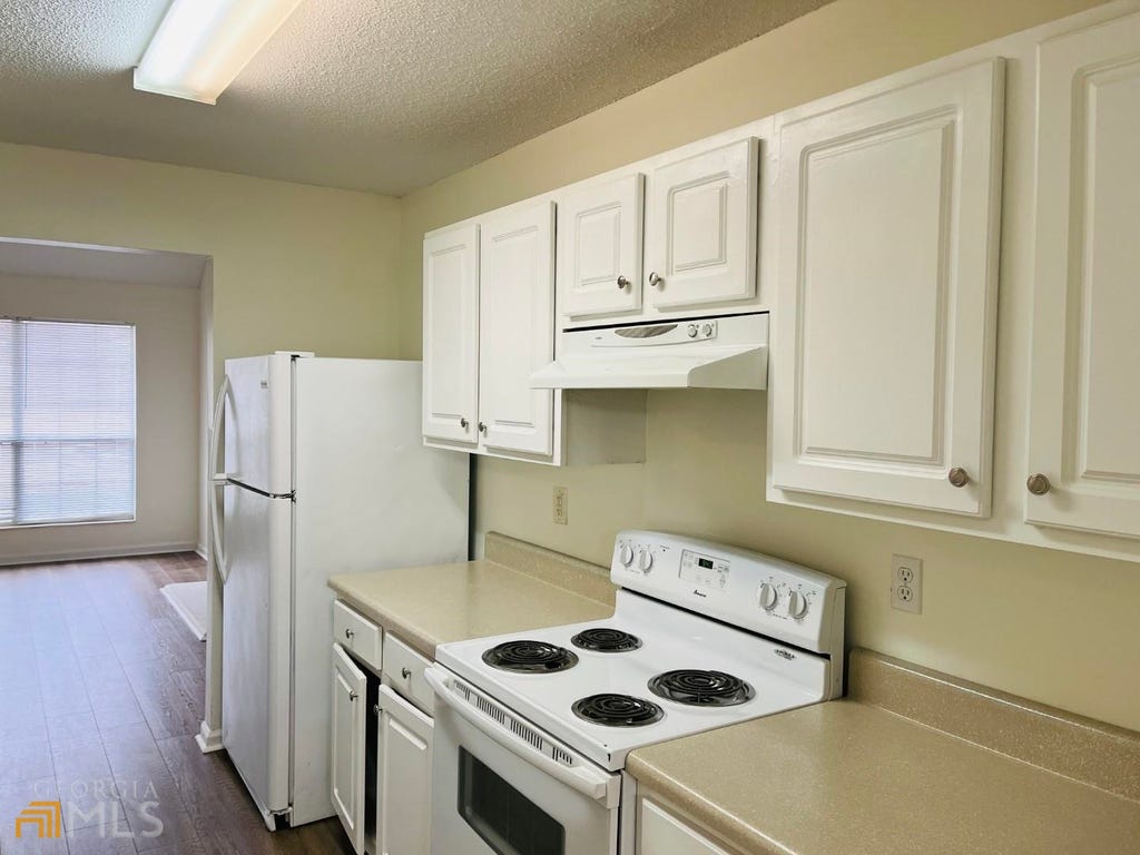 Photo of 4037 Ravenwood Court, Union City, GA 30291 (MLS # 10820534)