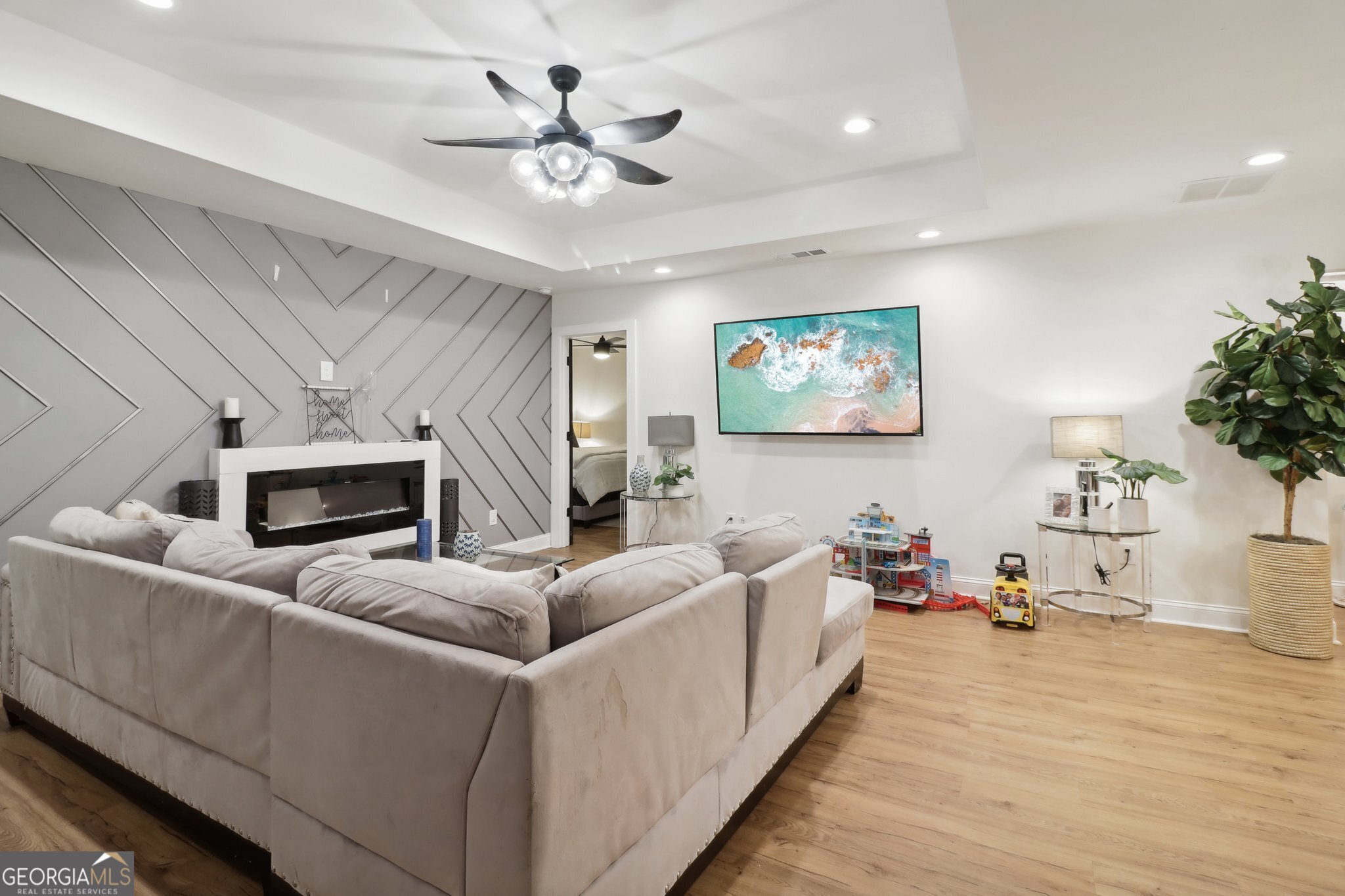 1973 Glendale DR