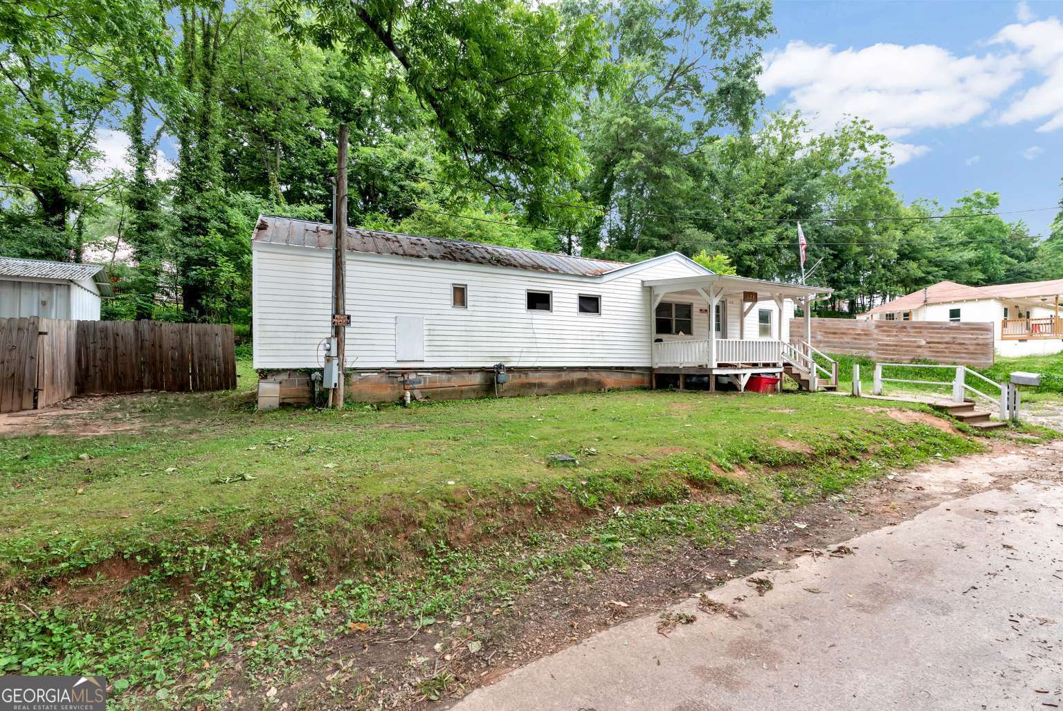 120 Hill PL