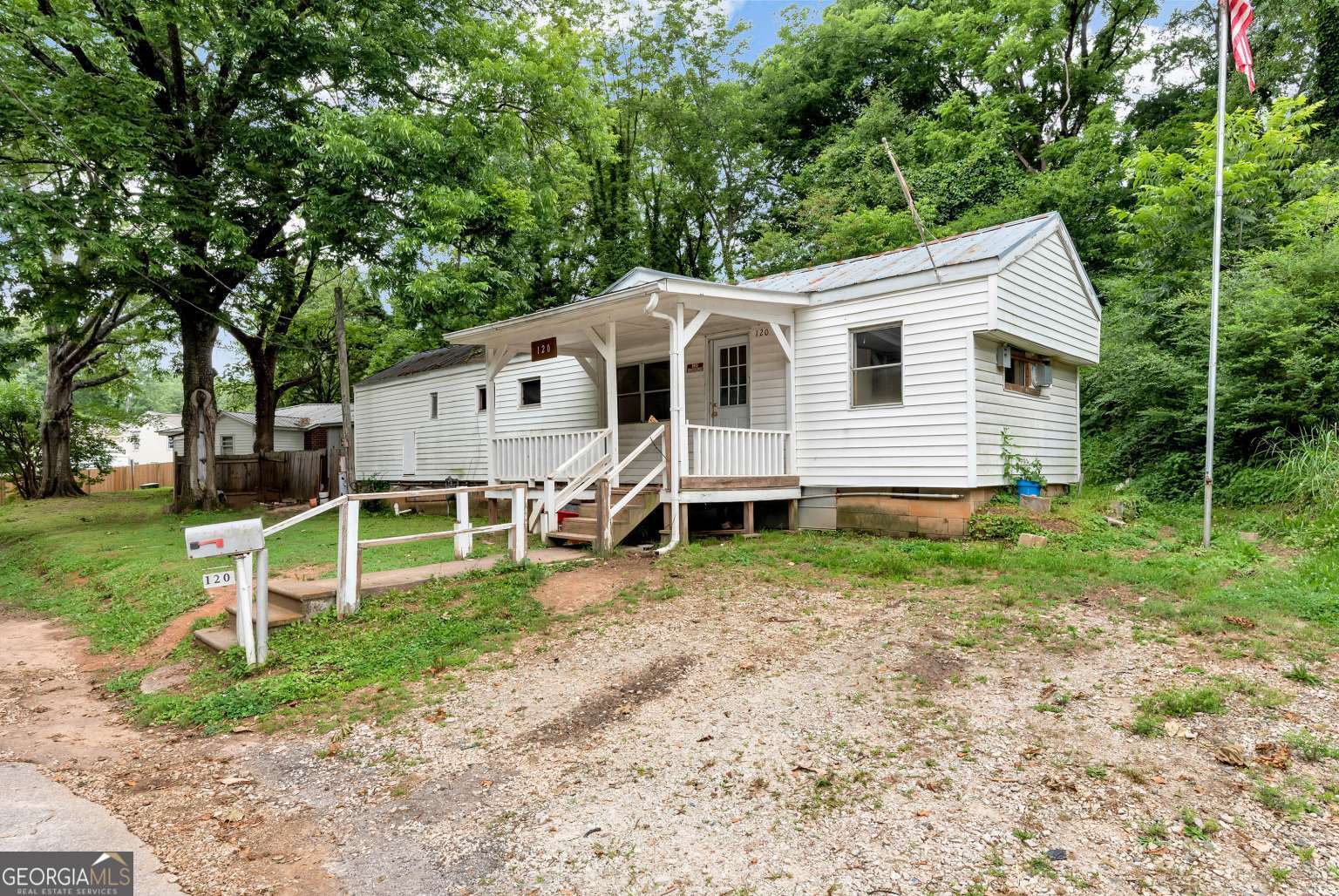 120 Hill PL