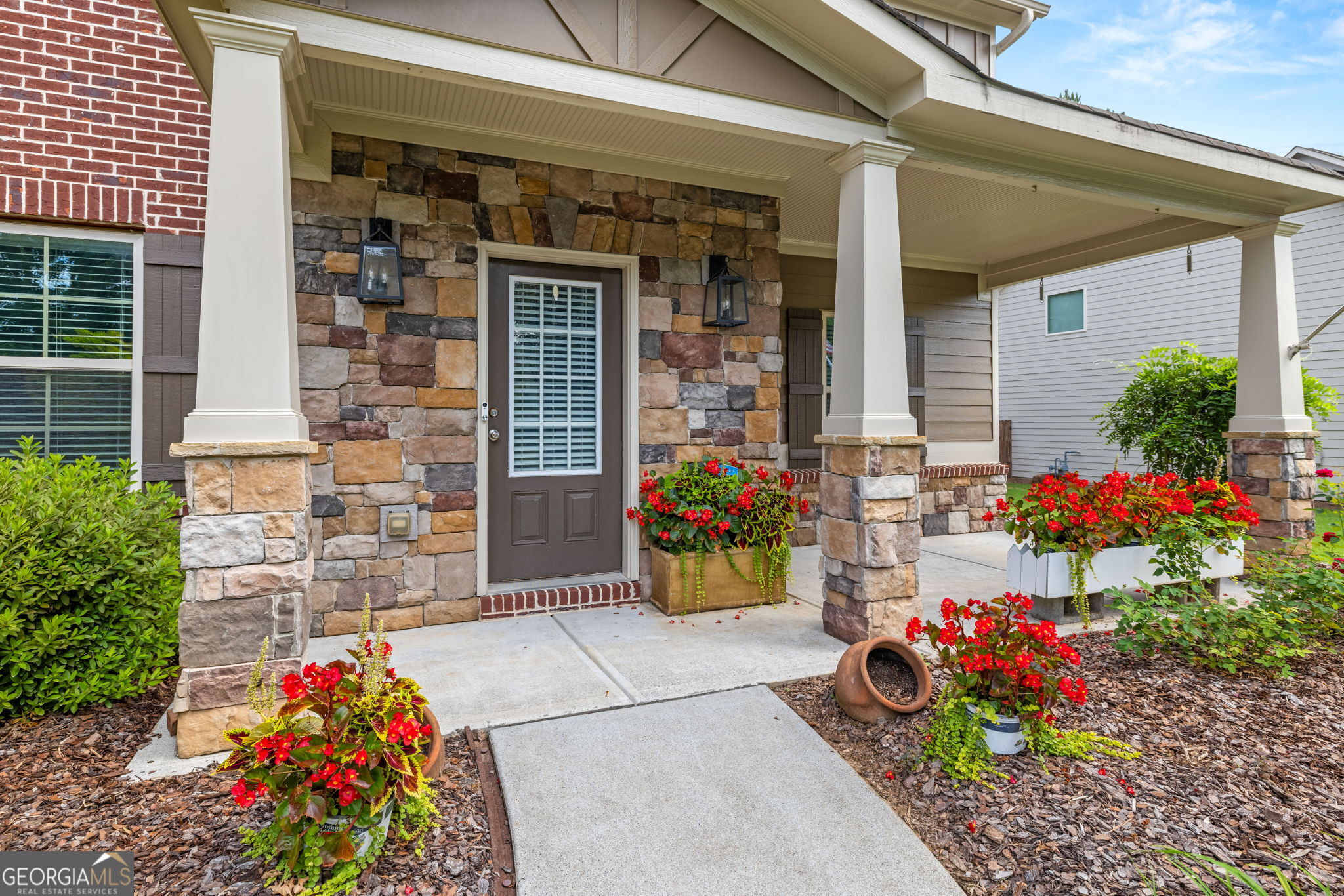 3950 Hunter's Walk WAY
