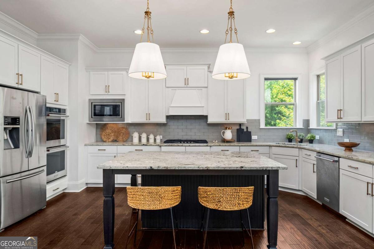 Manorview - Residential