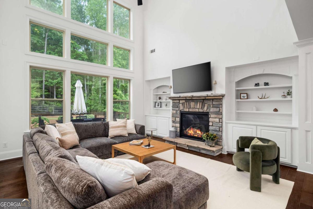 Manorview - Residential