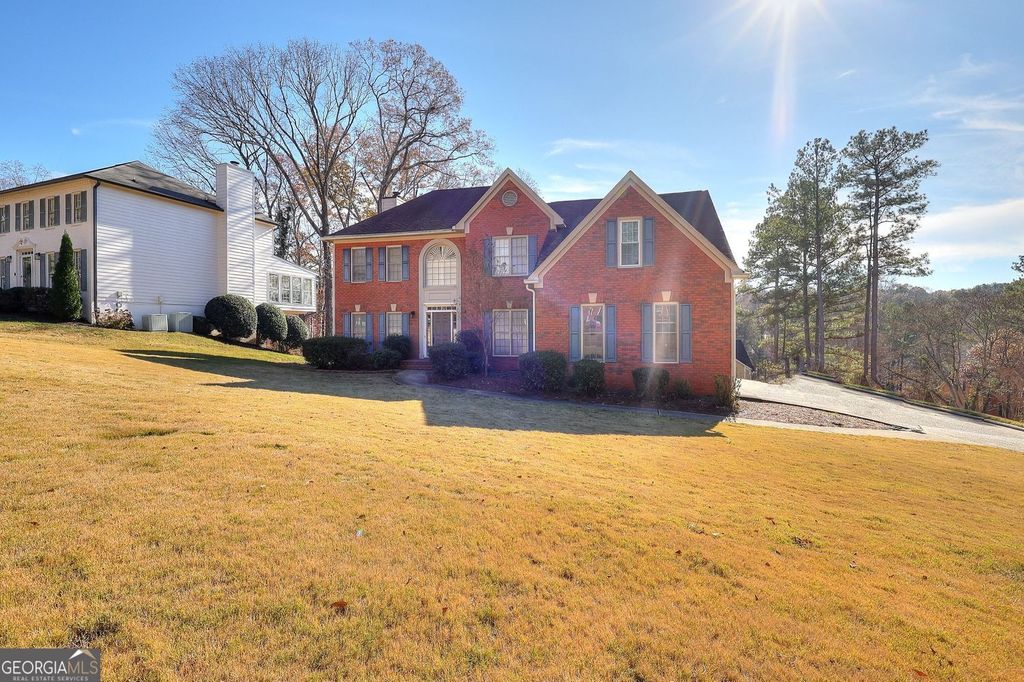 Photo of 1882 Skidmore Circle, Lawrenceville, GA 30044 (MLS # 10657242)