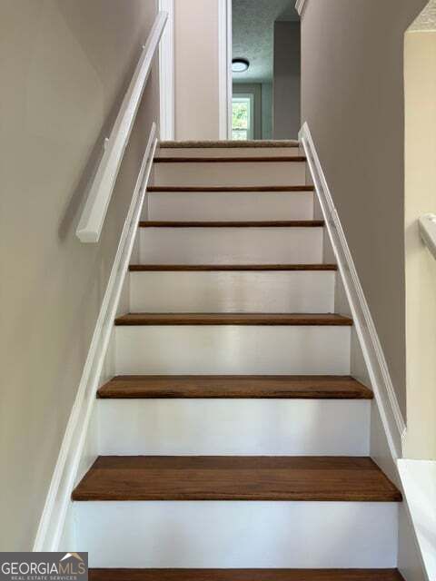 1455 Parkmont DR