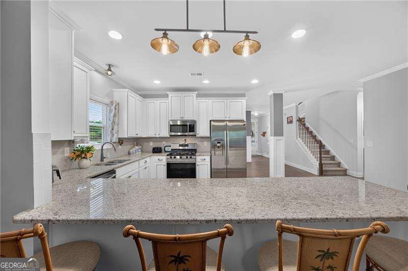 235 Rosemary LNDG