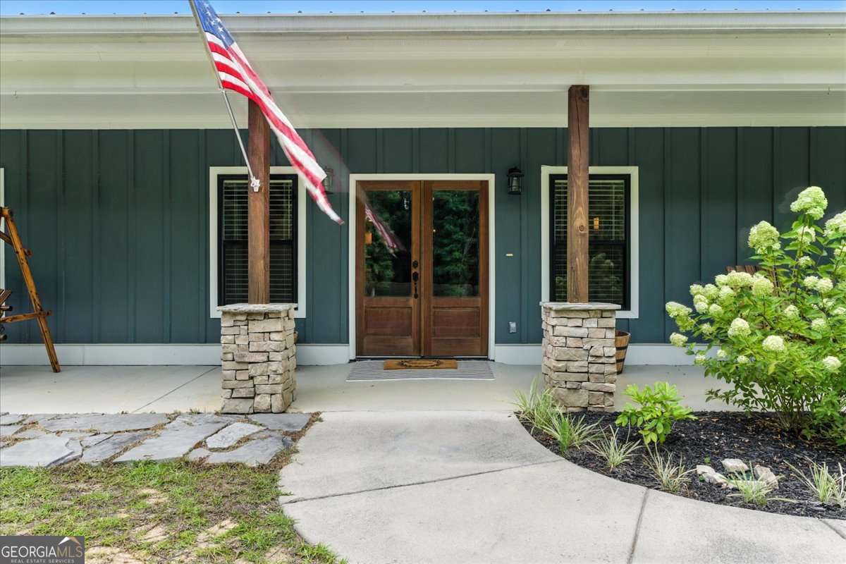 1235 Williams RD