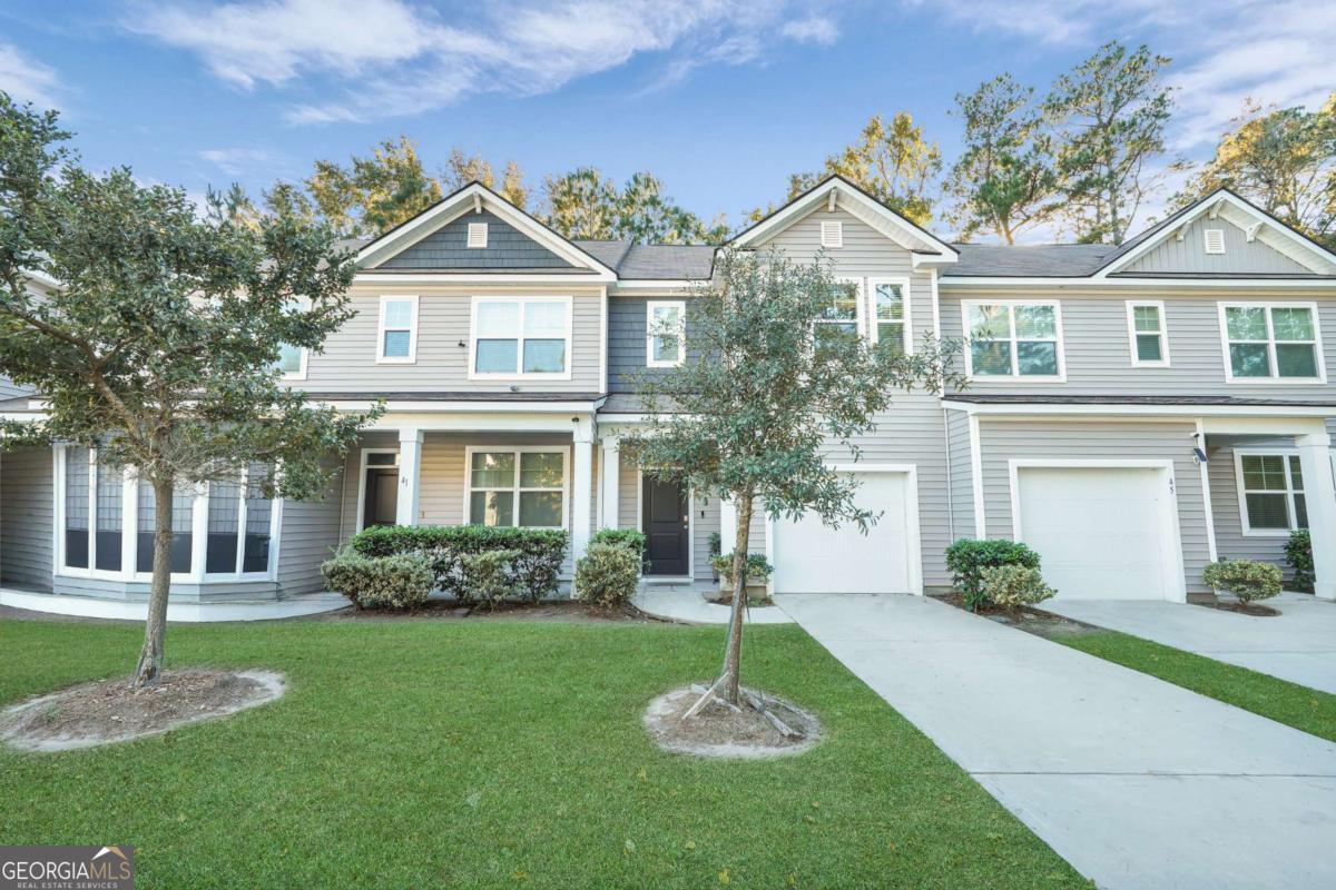 43 Villas Of Garrard DR