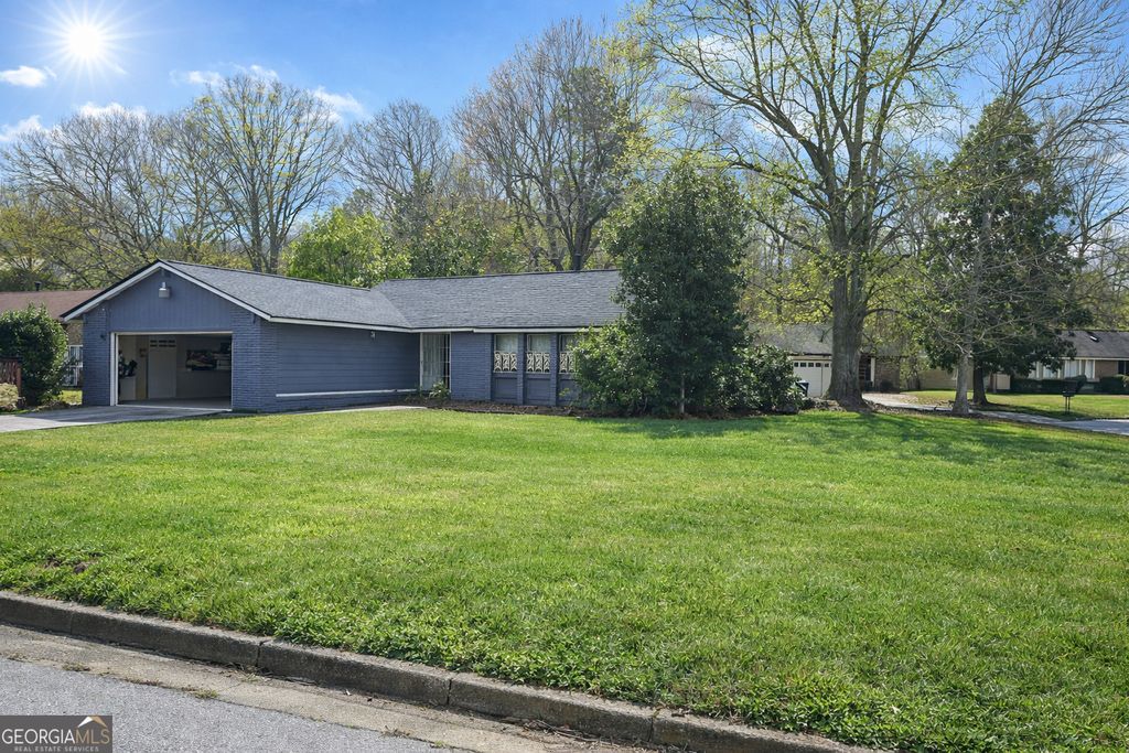 Photo of 3235 Cadiz Circle, South Fulton, GA 30349 (MLS # 10698304)