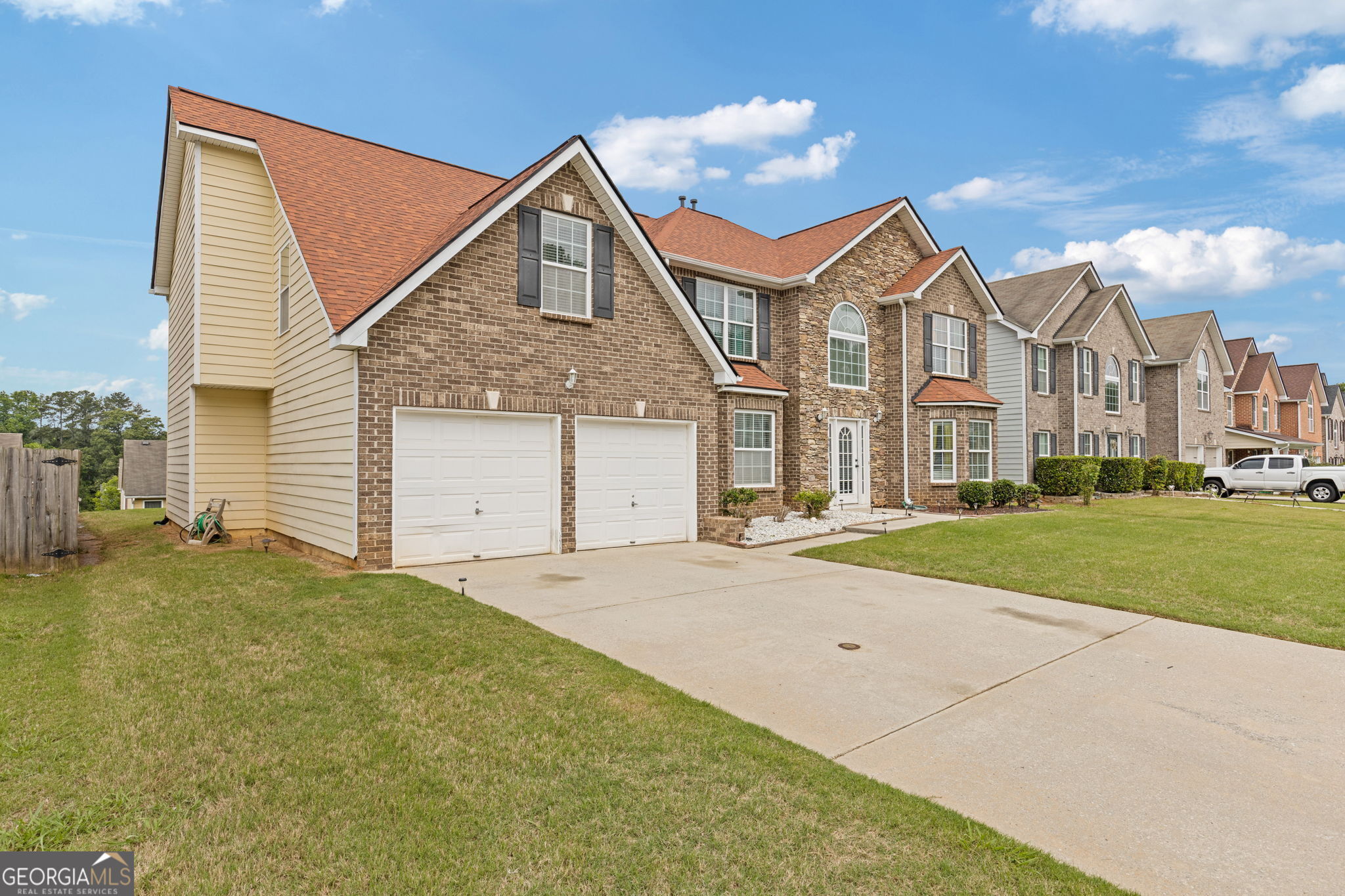6637 CHASON WOODS CT