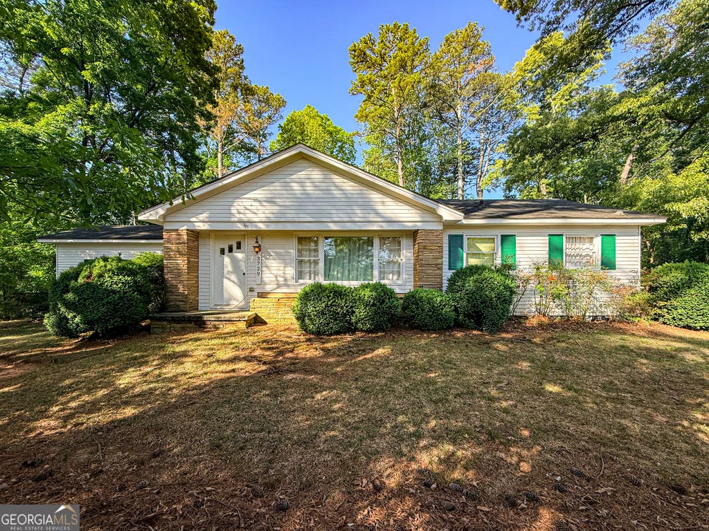 Photo of 3729 Duncan Bridge Road, Cornelia, GA 30531 (MLS # 10804881)