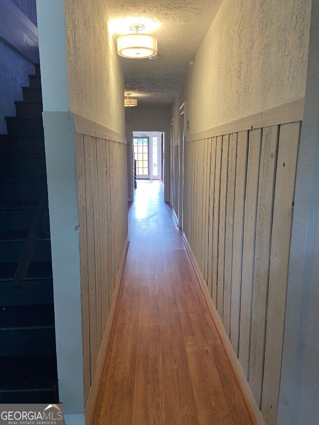 996 Greenwood AVE NE