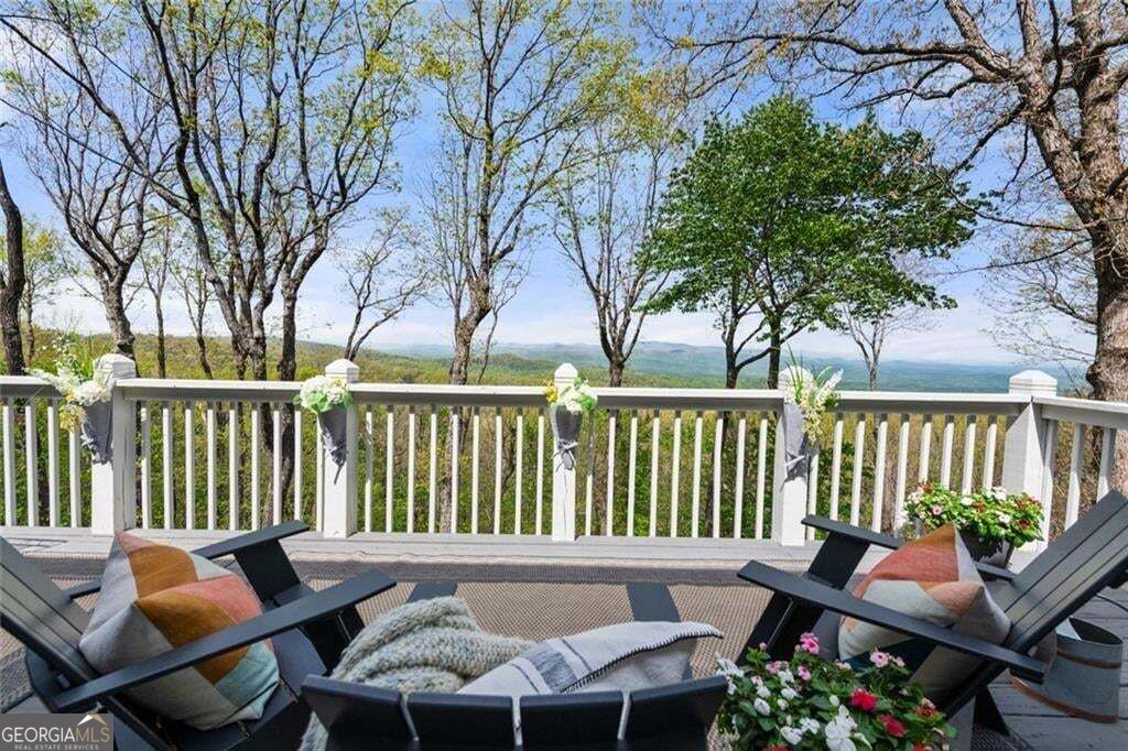 1093 Lower Sassafras PKWY