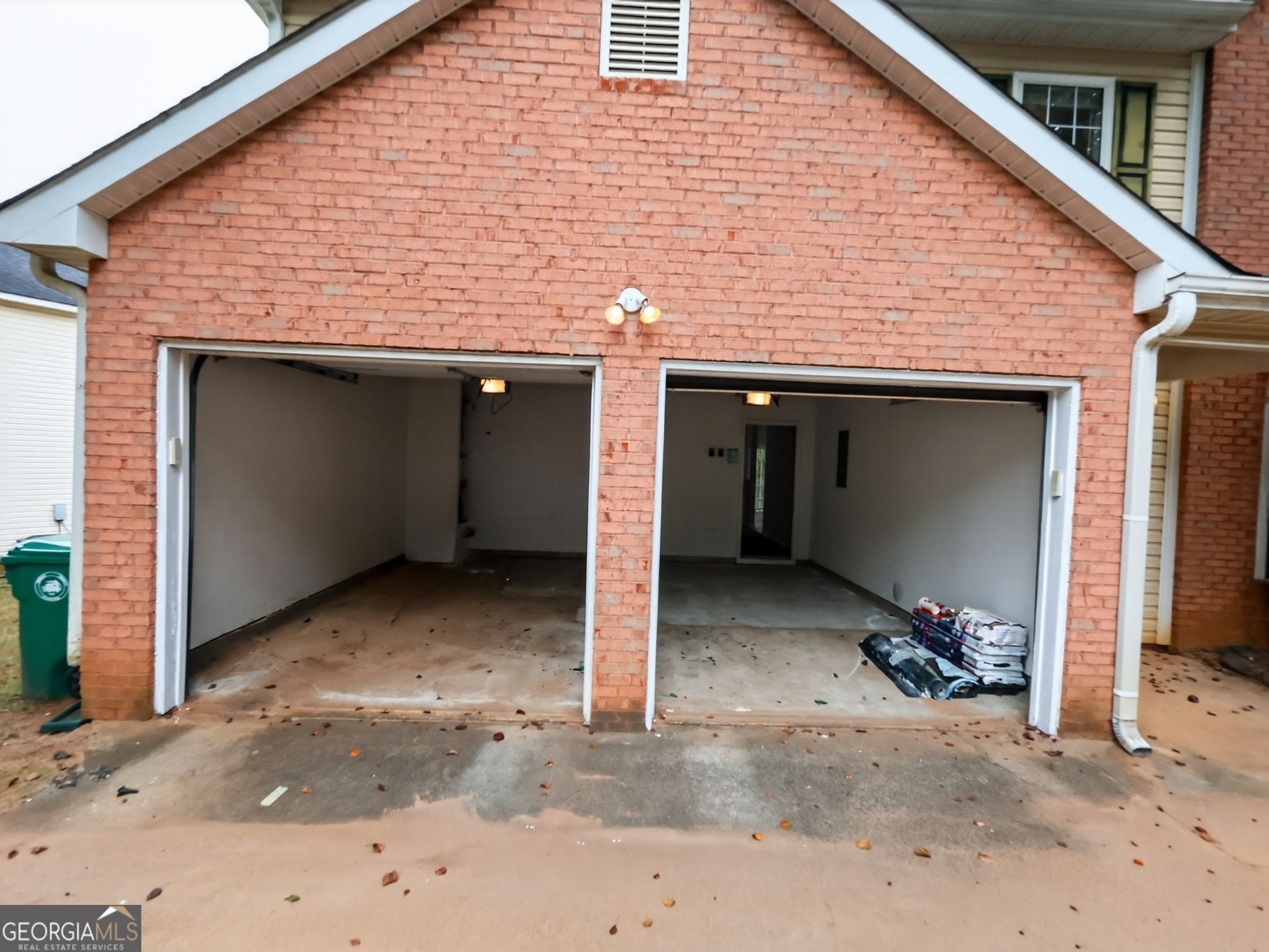 2995 Hampton Club WAY