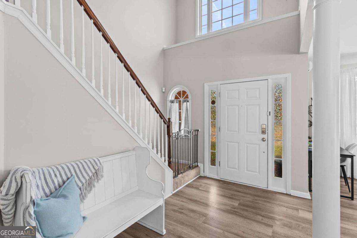 1156 NW Frog Leap TRL NW