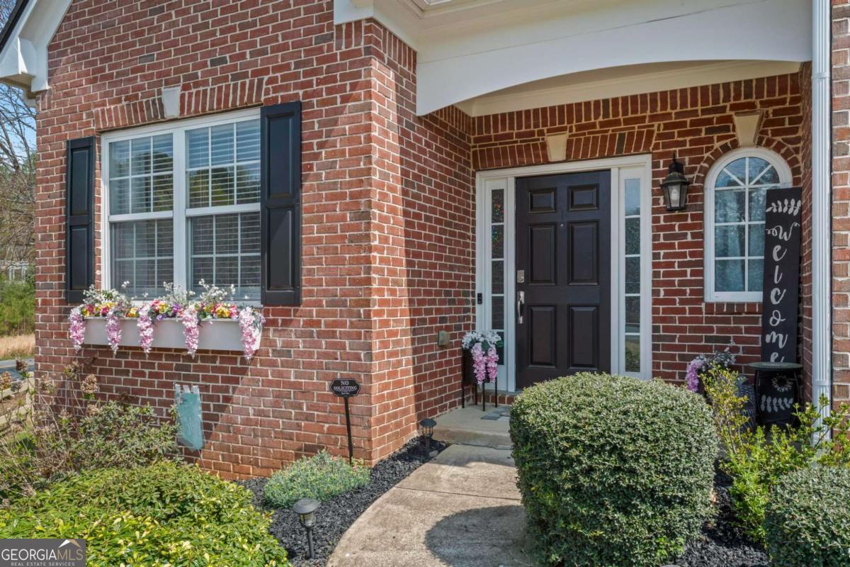 1156 NW Frog Leap TRL NW