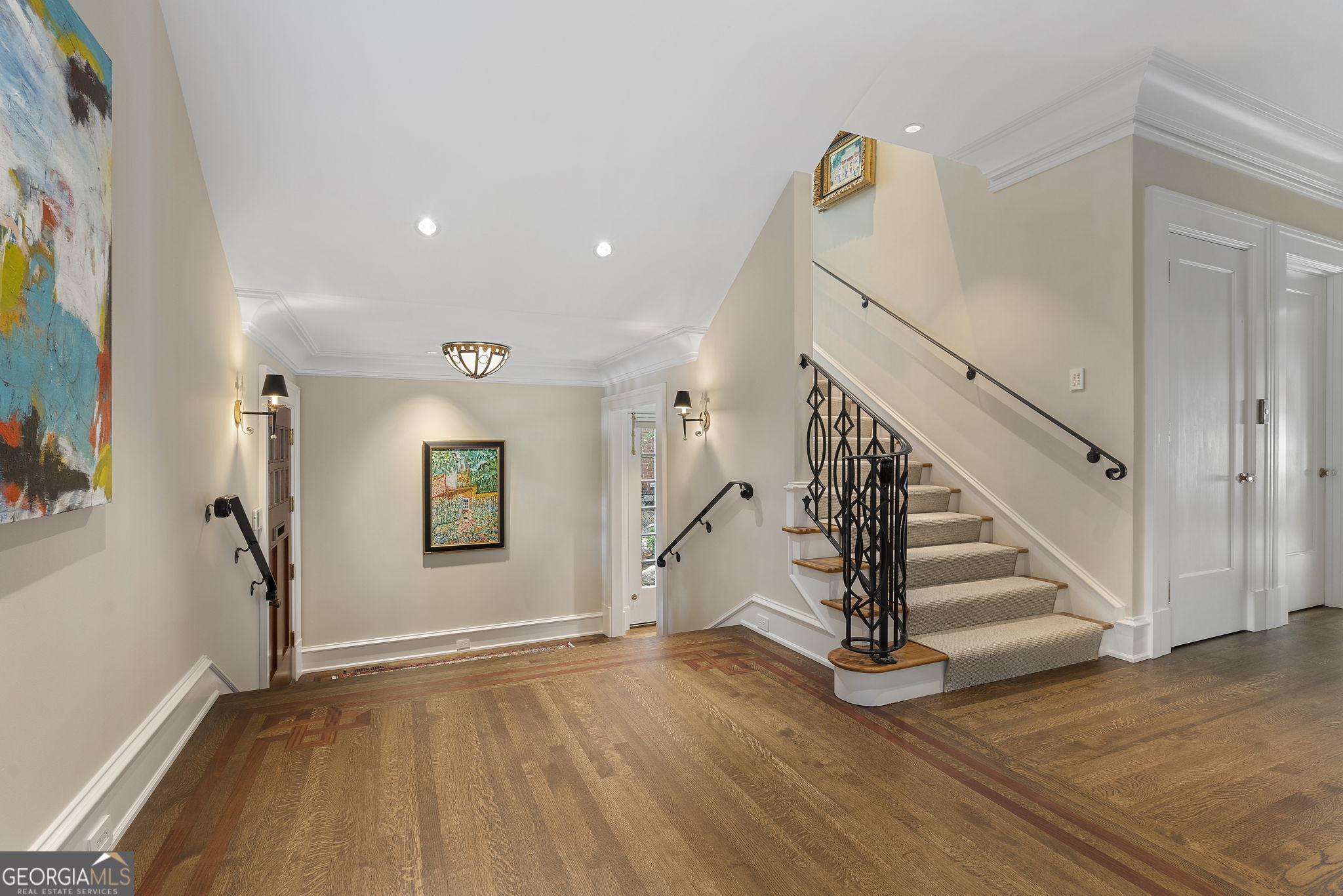 81 Peachtree CIR