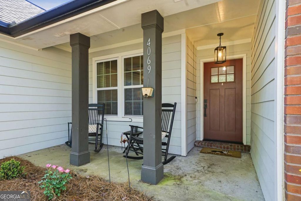Photo of 4069 Manor Hill Place, Buford, GA 30519 (MLS # 10762962)