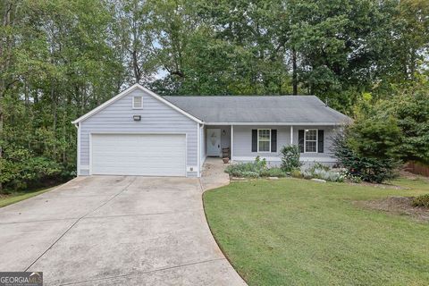 536 Bluff CT Woodstock GA 30188