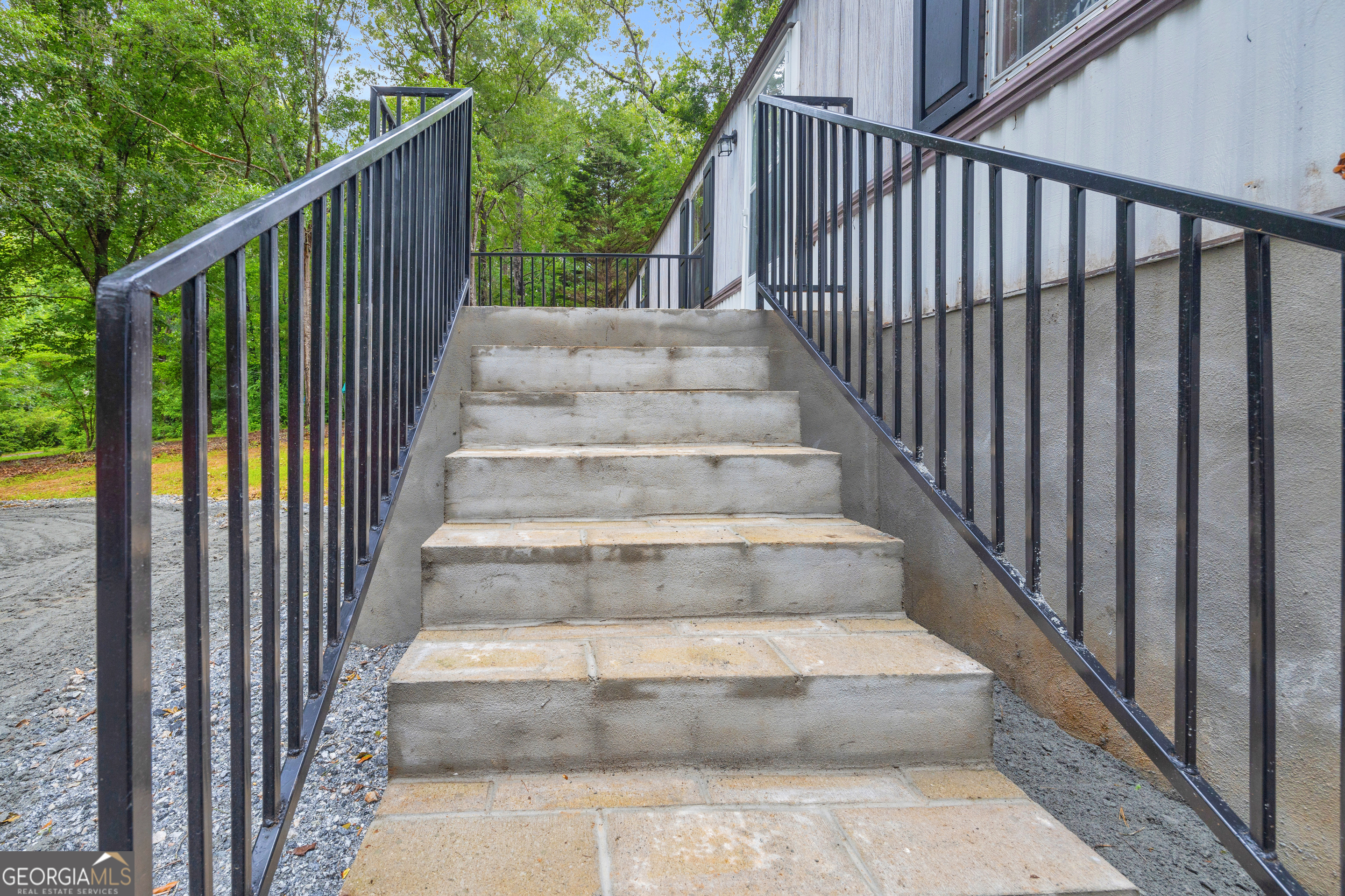 Lavonia, Georgia 30553, United States, 3 Bedrooms Bedrooms, ,2 BathroomsBathrooms,Residential,Active,152666