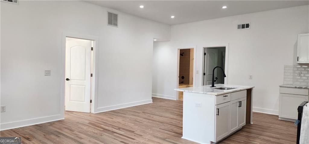 Atlanta, Georgia 30314, United States, 3 Bedrooms Bedrooms, ,2 BathroomsBathrooms,Residential,Active,231655